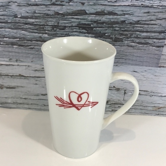 STARBUCKS Sweetheart Red Heart and Arrow 2015 Valentines 18 oz Mug Cup - Picture 1 of 4